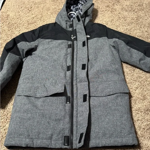 Quiksilver Two-Tone Hooded Jacket in Gray and Black - Picture 2 of 4